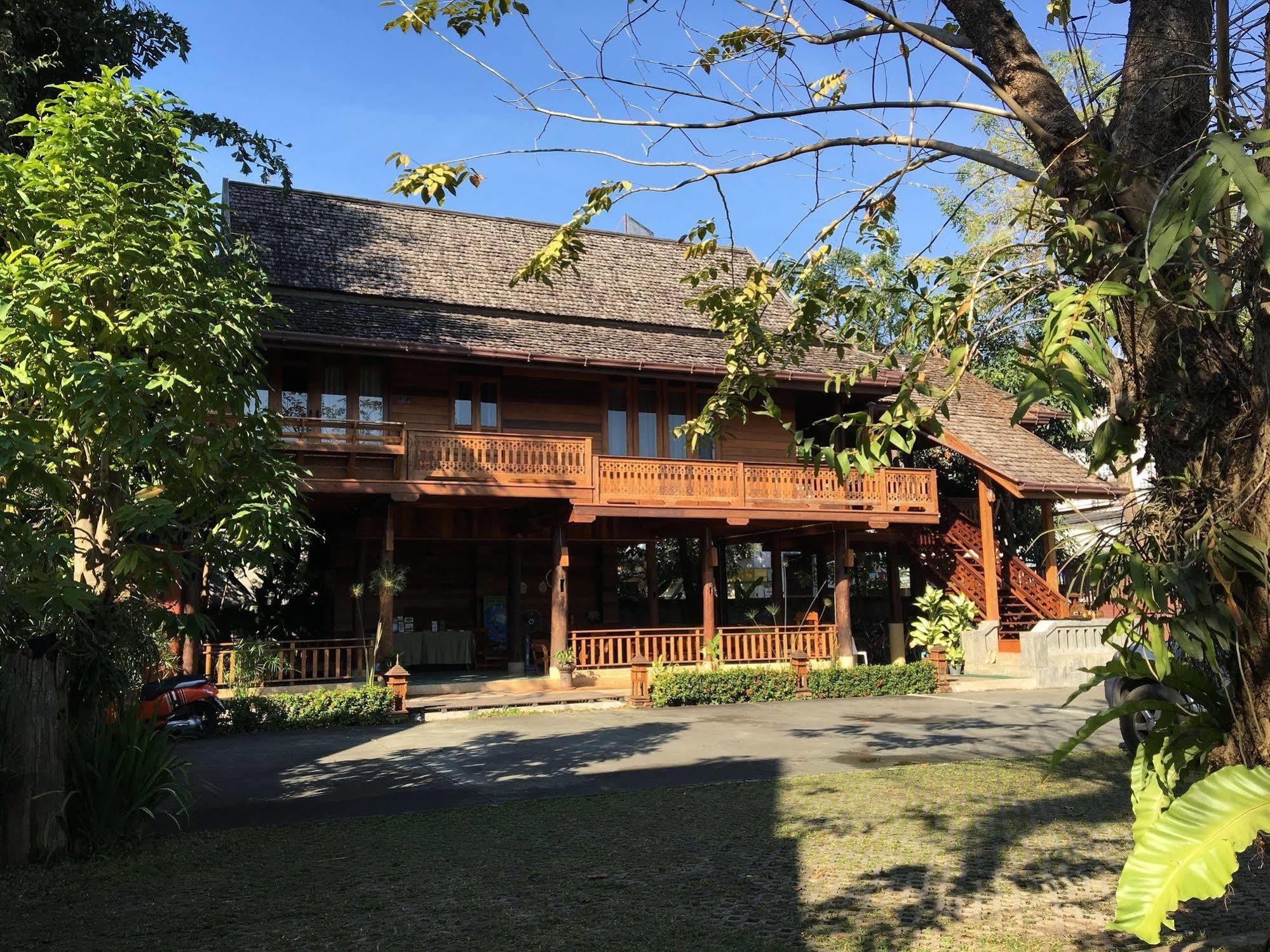 Ruen Come In Chiang Mai Exterior photo