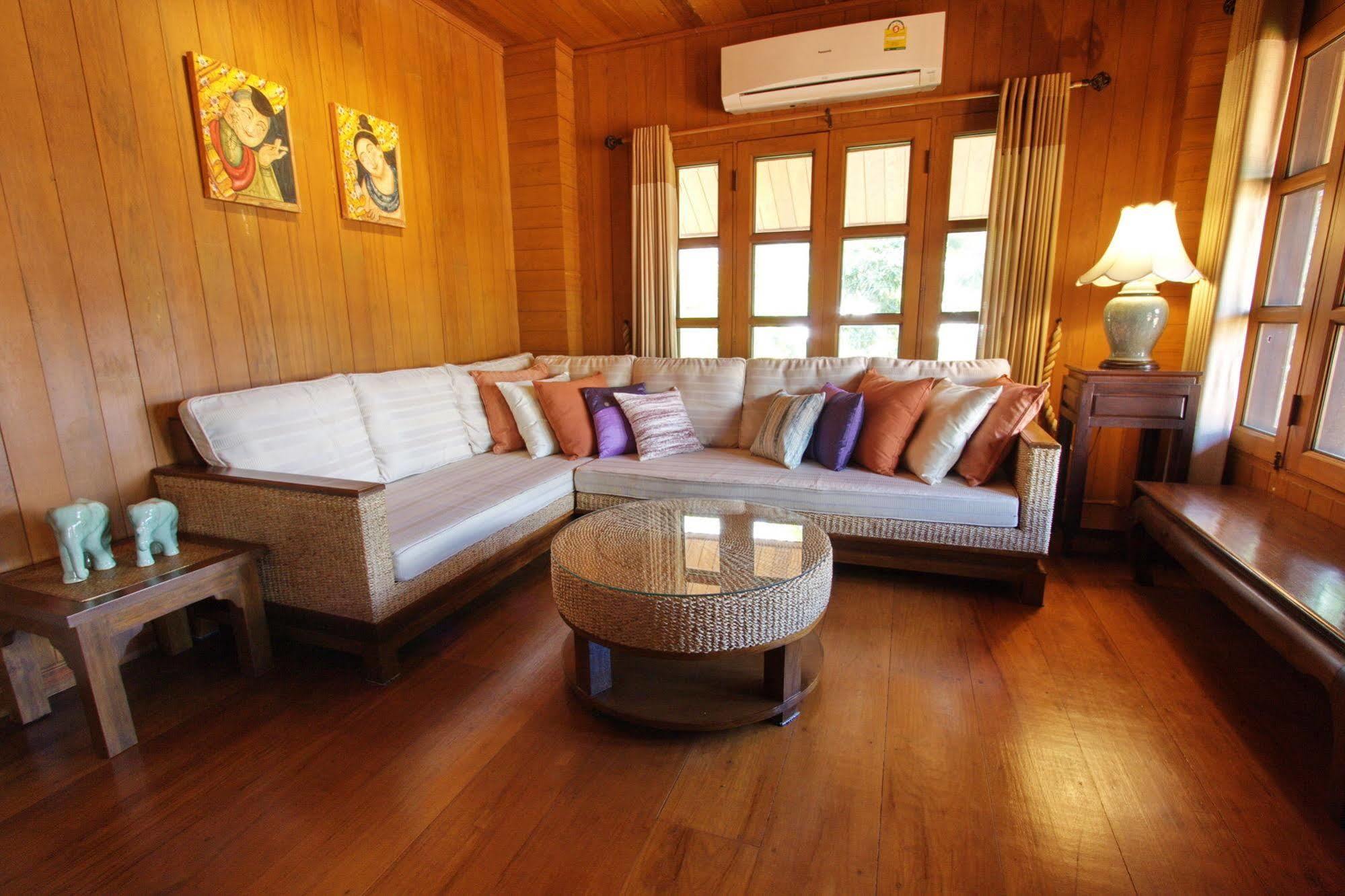 Ruen Come In Chiang Mai Exterior photo